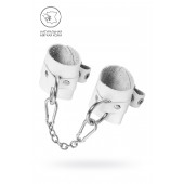 Белые мягкие кожаные наручники с люверсами - Pecado - купить с доставкой в Невинномысске