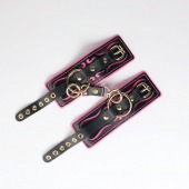 Черные кожаные наручники с розовой строчкой - Crazy Handmade - купить с доставкой в Невинномысске