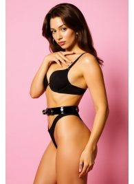 Эффектный черный пояс из лаковой эко-кожи - БДСМ Арсенал - купить с доставкой в Невинномысске