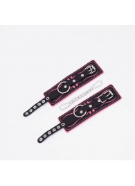 Черно-розовые кожаные наручники с розовой строчкой - Crazy Handmade - купить с доставкой в Невинномысске