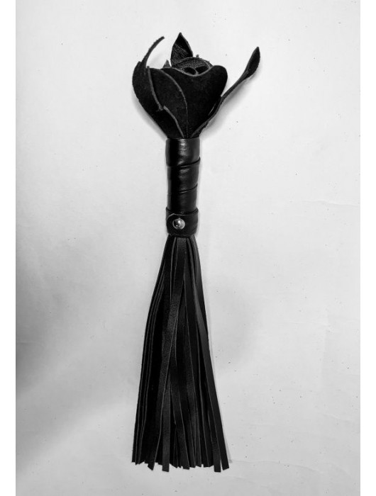 Черная кожаная плеть с розой в рукояти - 40 см. - БДСМ Арсенал - купить с доставкой в Невинномысске