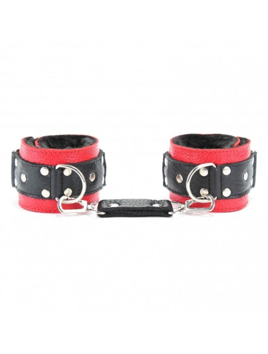 Красно-чёрные кожаные наручники с меховым подкладом - БДСМ Арсенал - купить с доставкой в Невинномысске