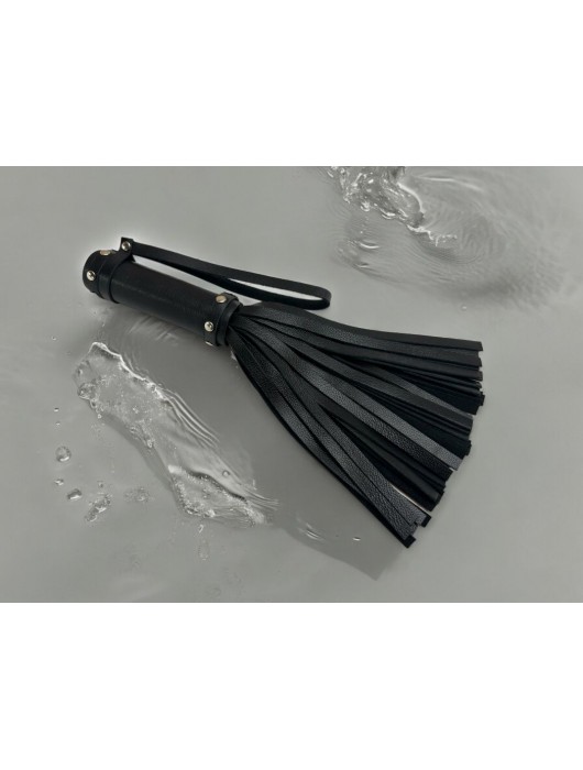 Черная генитальная мини-плеть Queen Arsenal - 26 см. - БДСМ Арсенал - купить с доставкой в Невинномысске